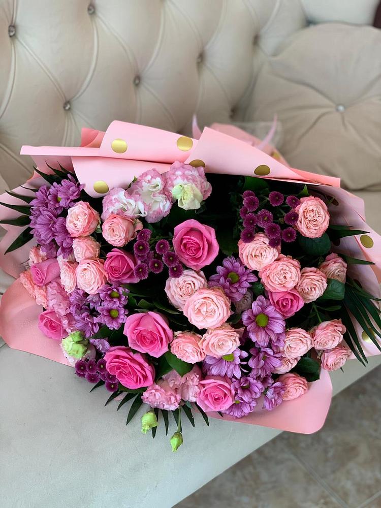 Букет цветов из: Хризантемы, Розы и Лизиантусы в Нечаевке