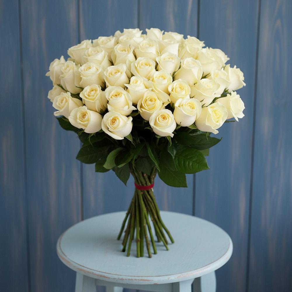 Букет 51 Белая роза Эдлесс Лав в Нечаевке