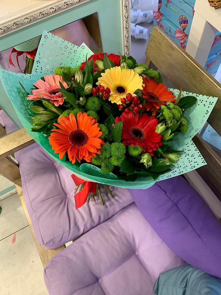 Букет цветов из: Герберы, Хризантемы и Альстромерии в Нечаевке