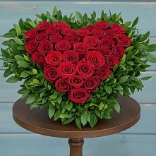 Цветочная композиция из Розы в виде сердца в Нечаевке