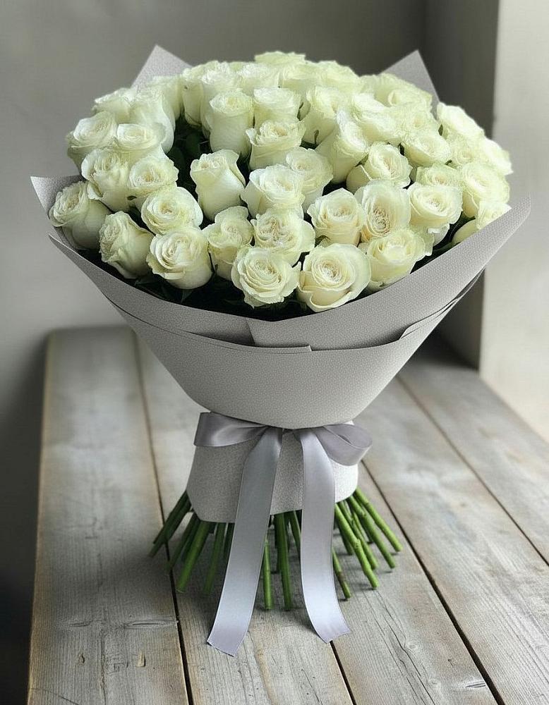 Букет 35 Белых роз в Нечаевке