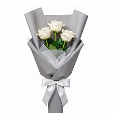 Букет 3 белые розы в Нечаевке