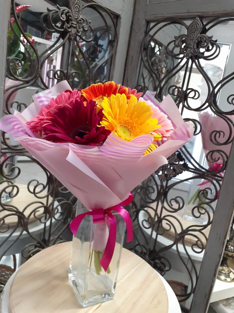 Букет цветов из: Герберы в Нечаевке