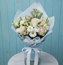 Букет цветов из:  Розы и Лизиантусы в Нечаевке