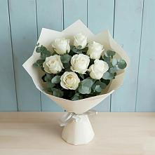 Букет Белые розы в Эвкалипте в Нечаевке