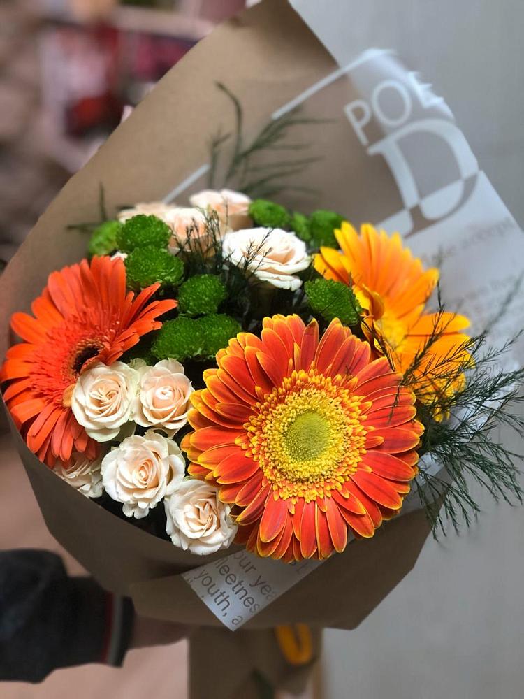 Букет цветов из: Герберы, Хризантемы и Розы в Нечаевке